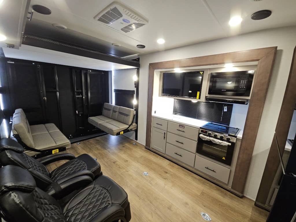 2026 Alliance RV 2026 Alliance RV Valor - thumbnail 8