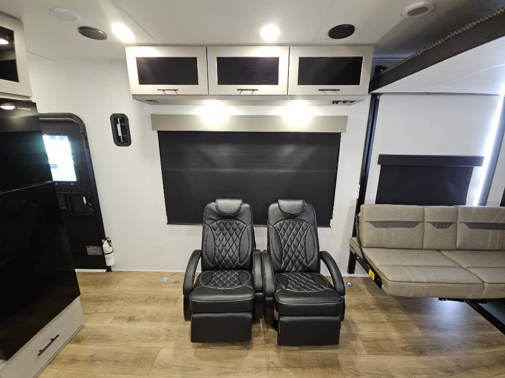 2026 Alliance RV 2026 Alliance RV Valor - thumbnail 10