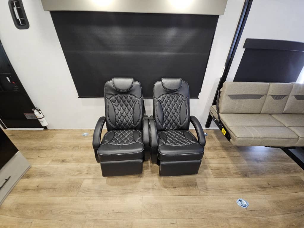 2026 Alliance RV 2026 Alliance RV Valor - thumbnail 11