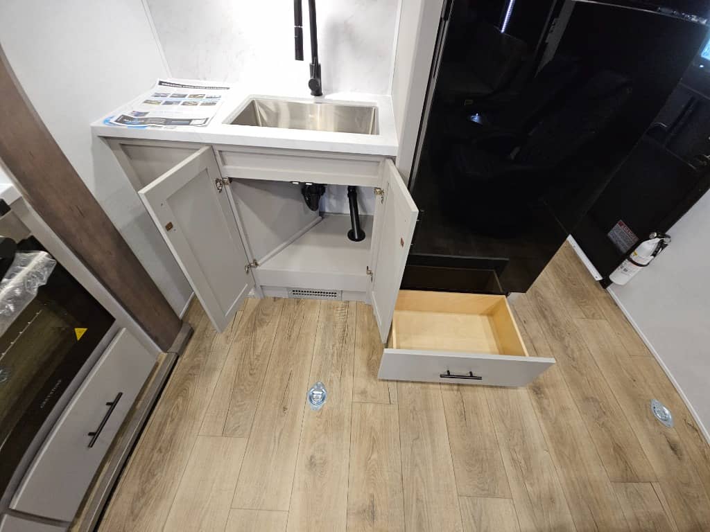 2026 Alliance RV 2026 Alliance RV Valor - thumbnail 27