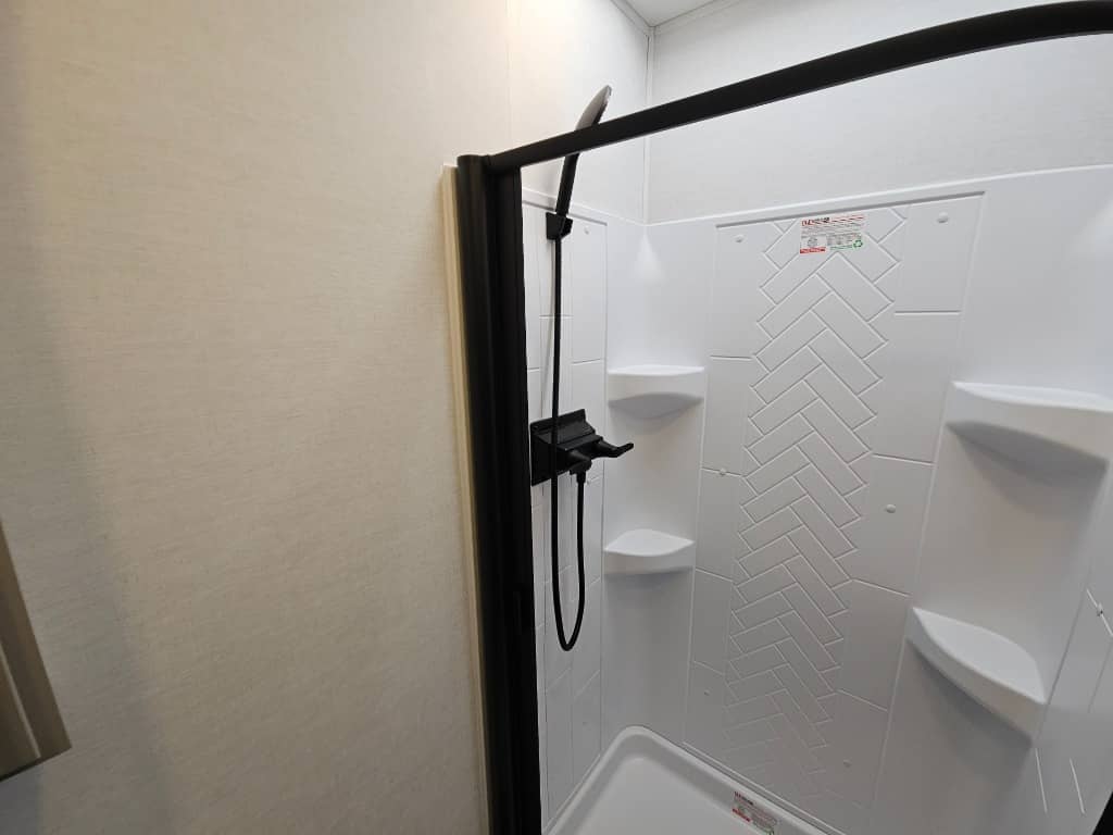 2026 Alliance RV 2026 Alliance RV Valor - thumbnail 29