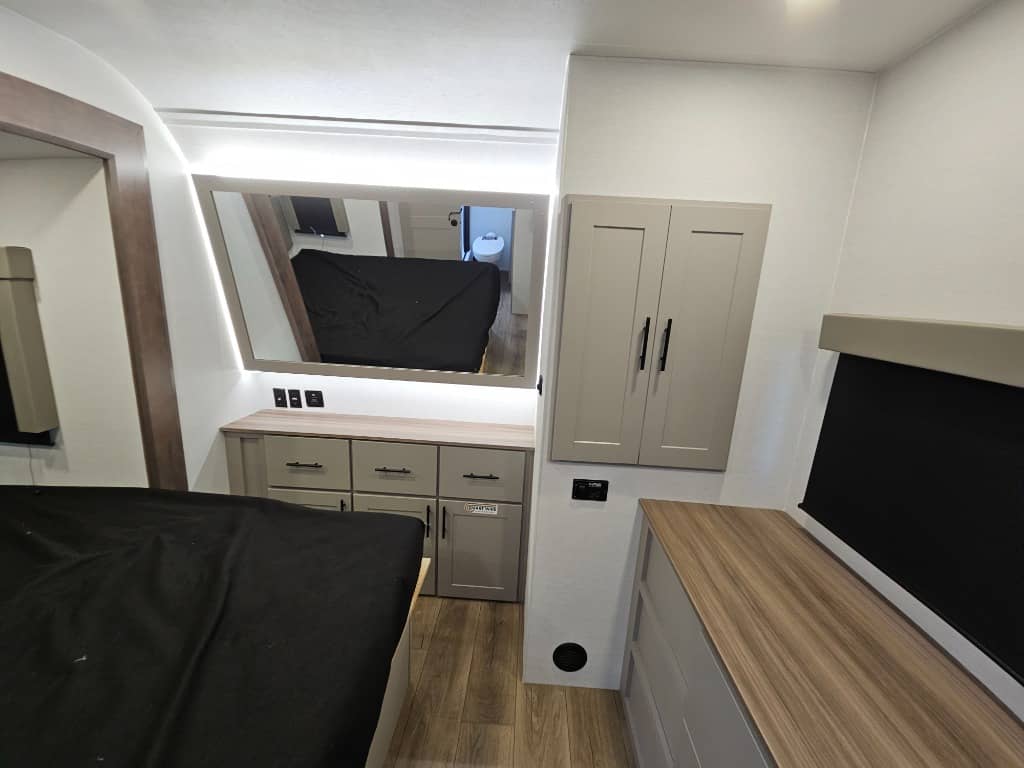 2026 Alliance RV 2026 Alliance RV Valor - thumbnail 39