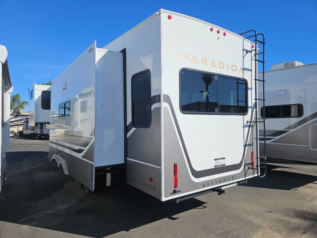2026 Alliance RV 2026 Alliance RV Paradigm - thumbnail 5