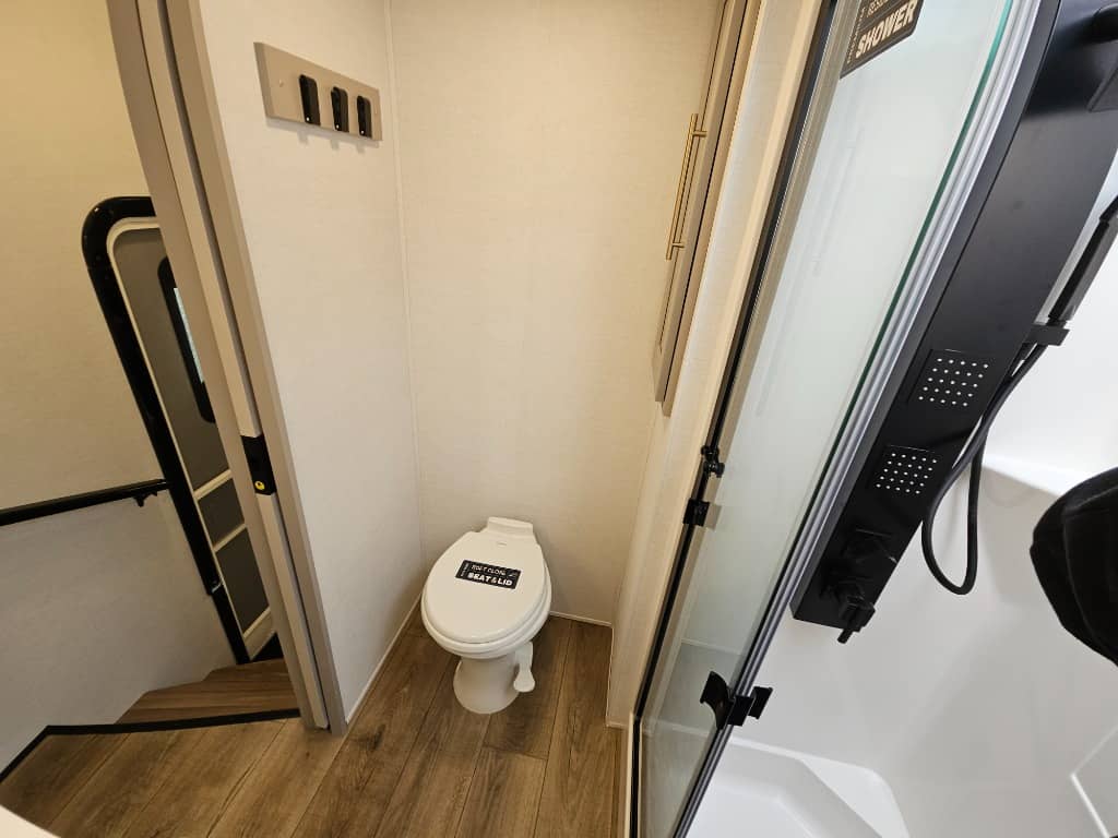 2026 Alliance RV 2026 Alliance RV Paradigm - thumbnail 38