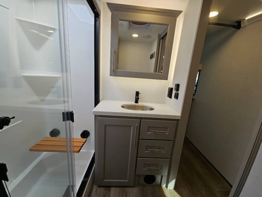 2026 Alliance RV 2026 Alliance RV Paradigm - thumbnail 39