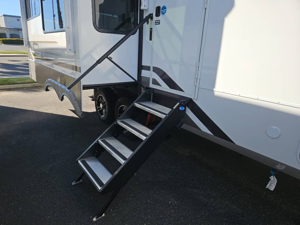 2026 Alliance RV 2026 Alliance RV Paradigm - thumbnail 57