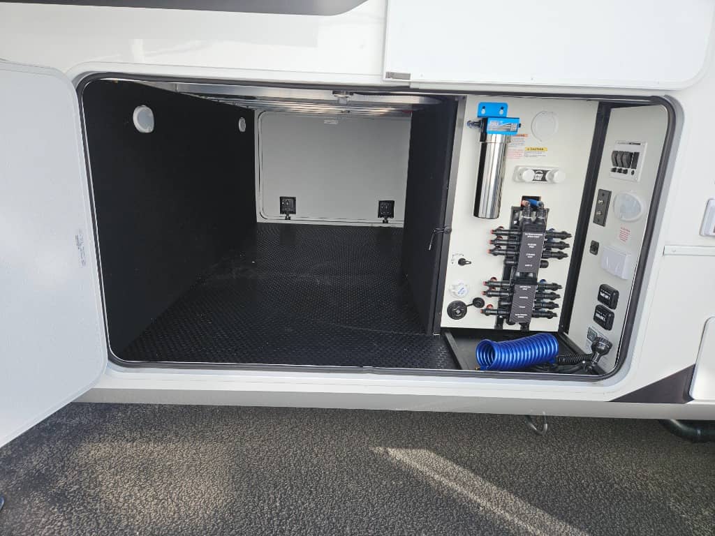 2026 Alliance RV 2026 Alliance RV Paradigm - thumbnail 65