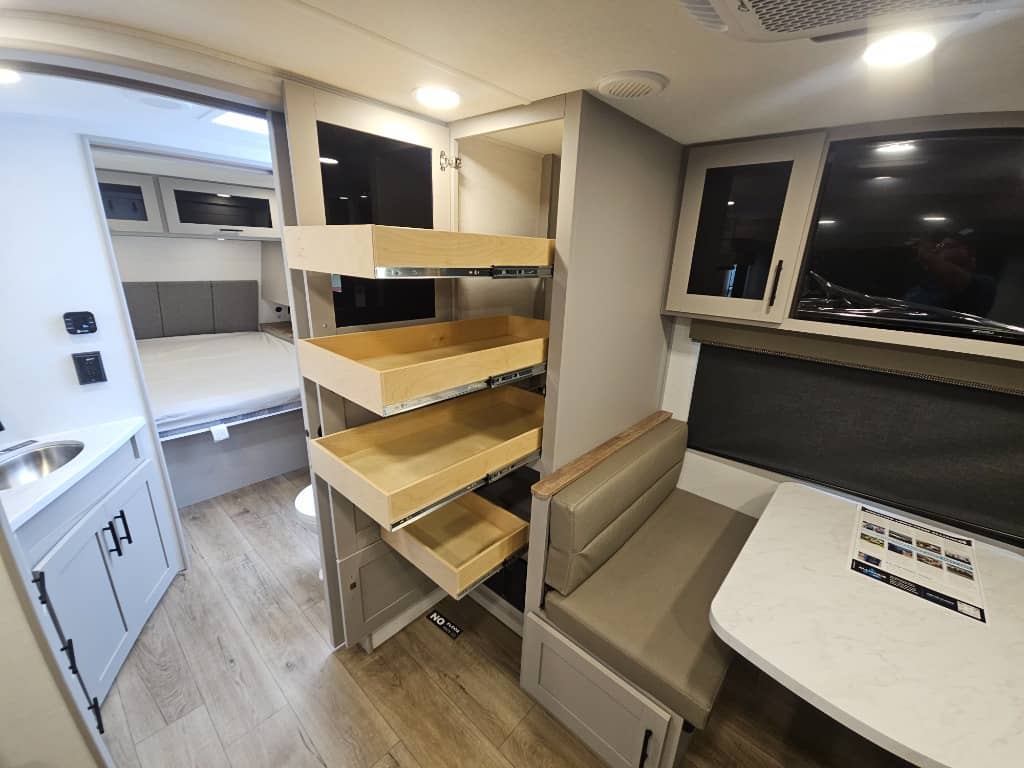 2026 Alliance RV 2026 Alliance RV Delta - thumbnail 14