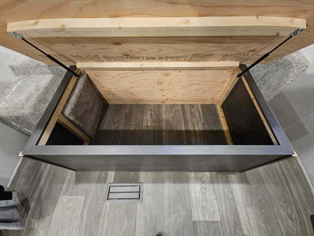 2024 Keystone RV 2024 Keystone RV Cougar Half-Ton - thumbnail 9