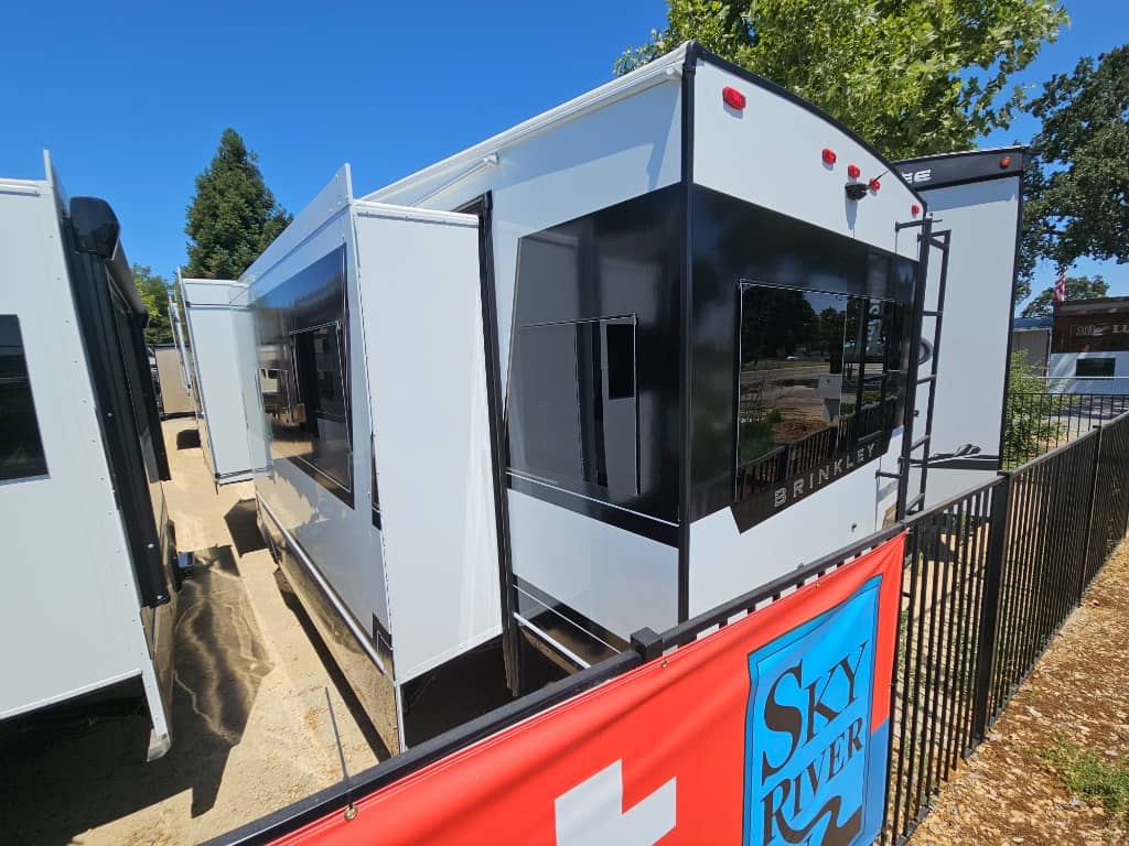 2026 Brinkley RV 2026 Brinkley RV Model Z - thumbnail 5