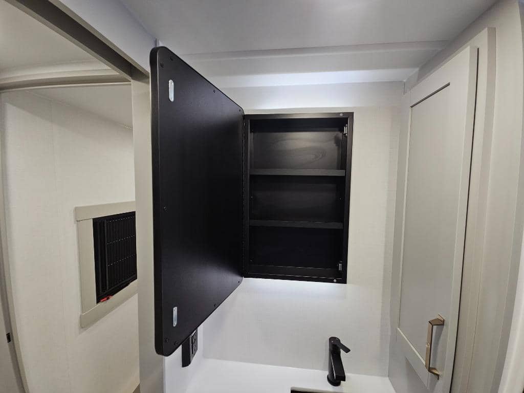 2026 Brinkley RV 2026 Brinkley RV Model Z - thumbnail 8