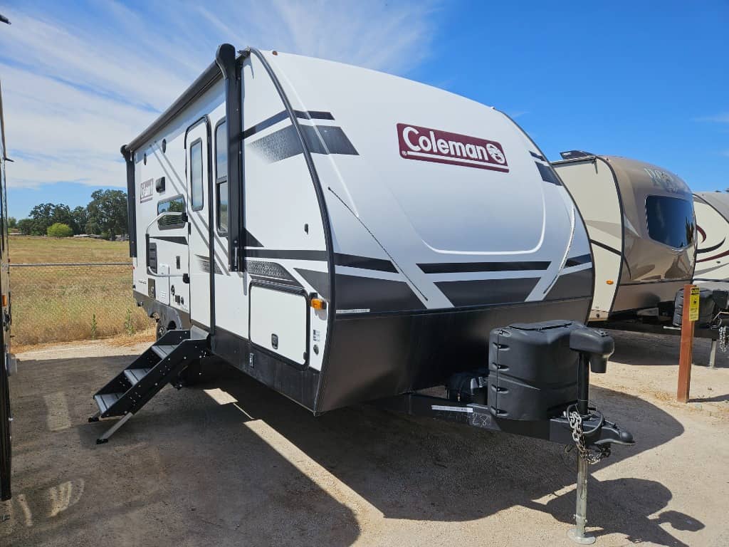 2023 Dutchmen 2023 Dutchmen Coleman Light - thumbnail 2