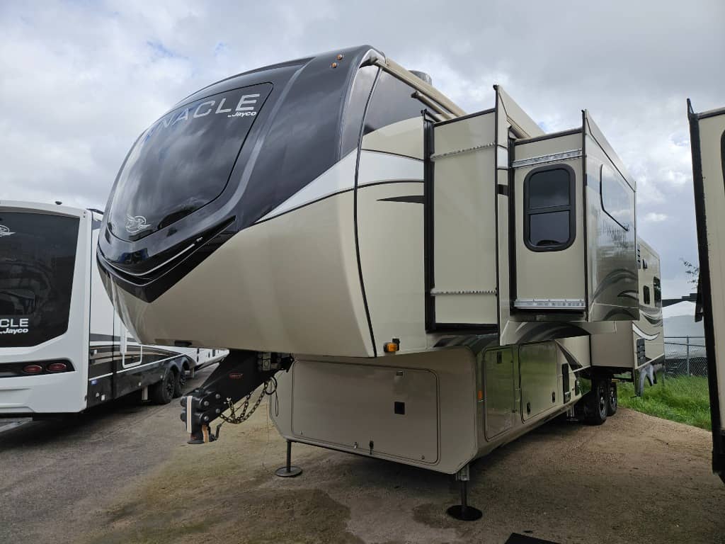 2022 Jayco 2022 Jayco Pinnacle - thumbnail 4