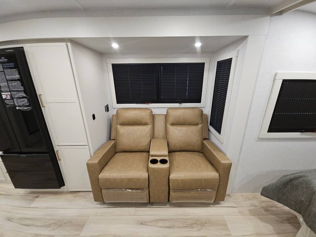 2026 Brinkley RV 2026 Brinkley RV Model I - thumbnail 8