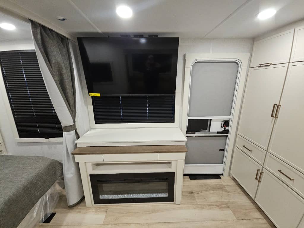 2026 Brinkley RV 2026 Brinkley RV Model I - thumbnail 14