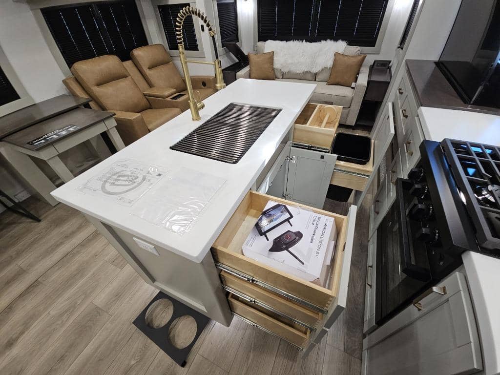 2026 Brinkley RV 2026 Brinkley RV Model Z - thumbnail 33