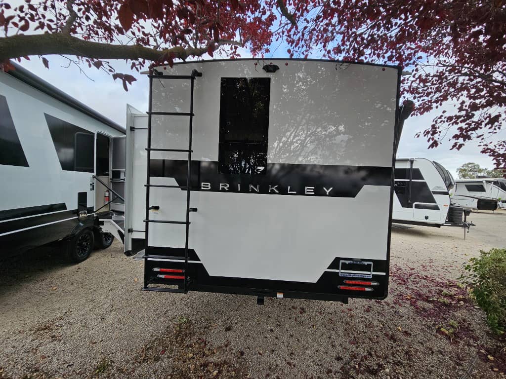 2026 Brinkley RV 2026 Brinkley RV Model I - thumbnail 4