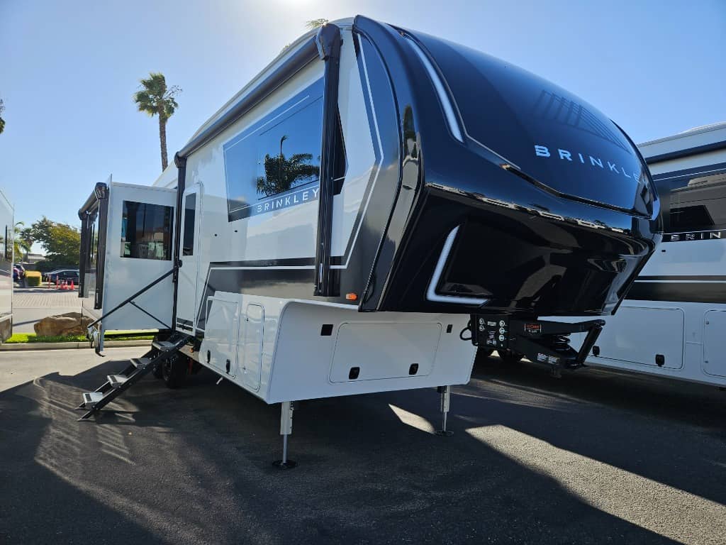 2026 Brinkley RV 2026 Brinkley RV Model Z - thumbnail 1