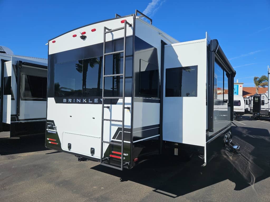 2026 Brinkley RV 2026 Brinkley RV Model Z - thumbnail 3