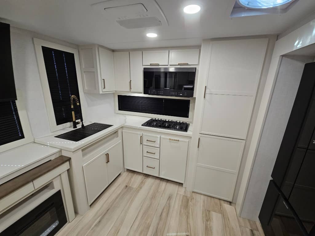 2026 Brinkley RV 2026 Brinkley RV Model I - thumbnail 14