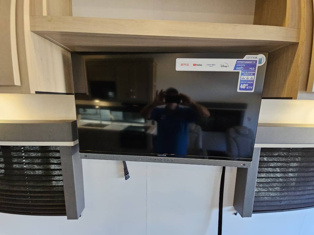 2025 Keystone RV 2025 Keystone RV Raptor Carbon Series - thumbnail 14