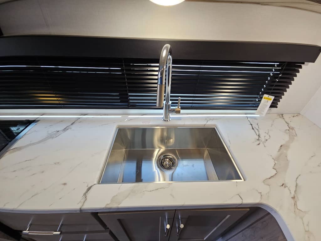 2025 Keystone RV 2025 Keystone RV Raptor Carbon Series - thumbnail 25