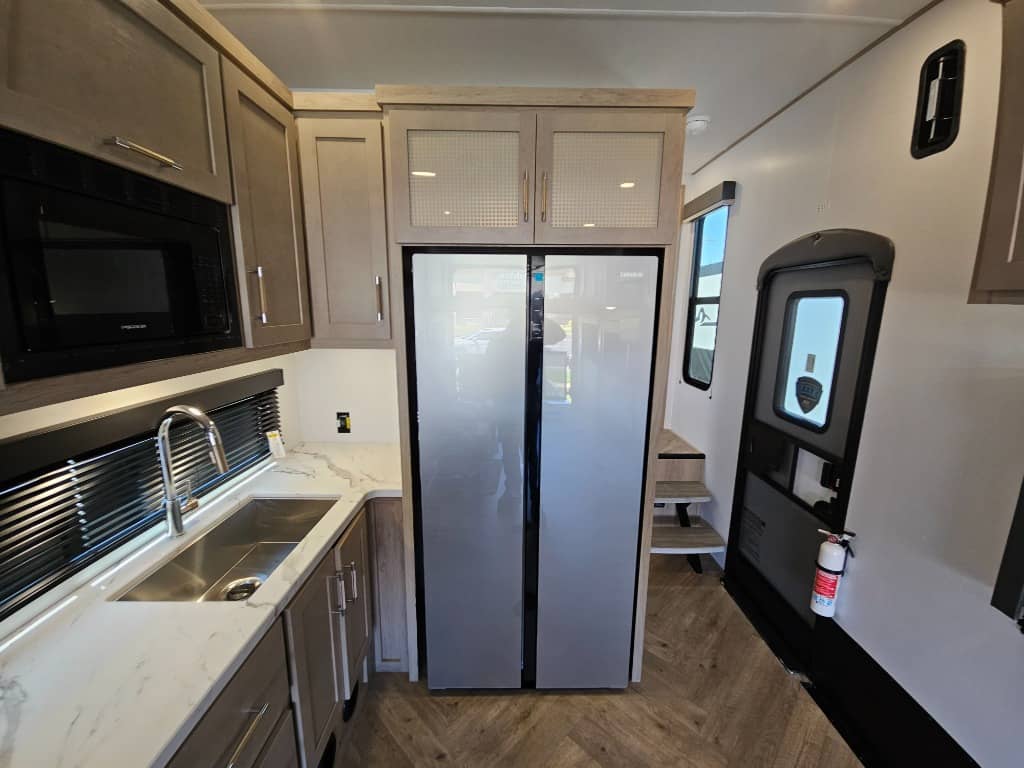 2025 Keystone RV 2025 Keystone RV Raptor Carbon Series - thumbnail 28