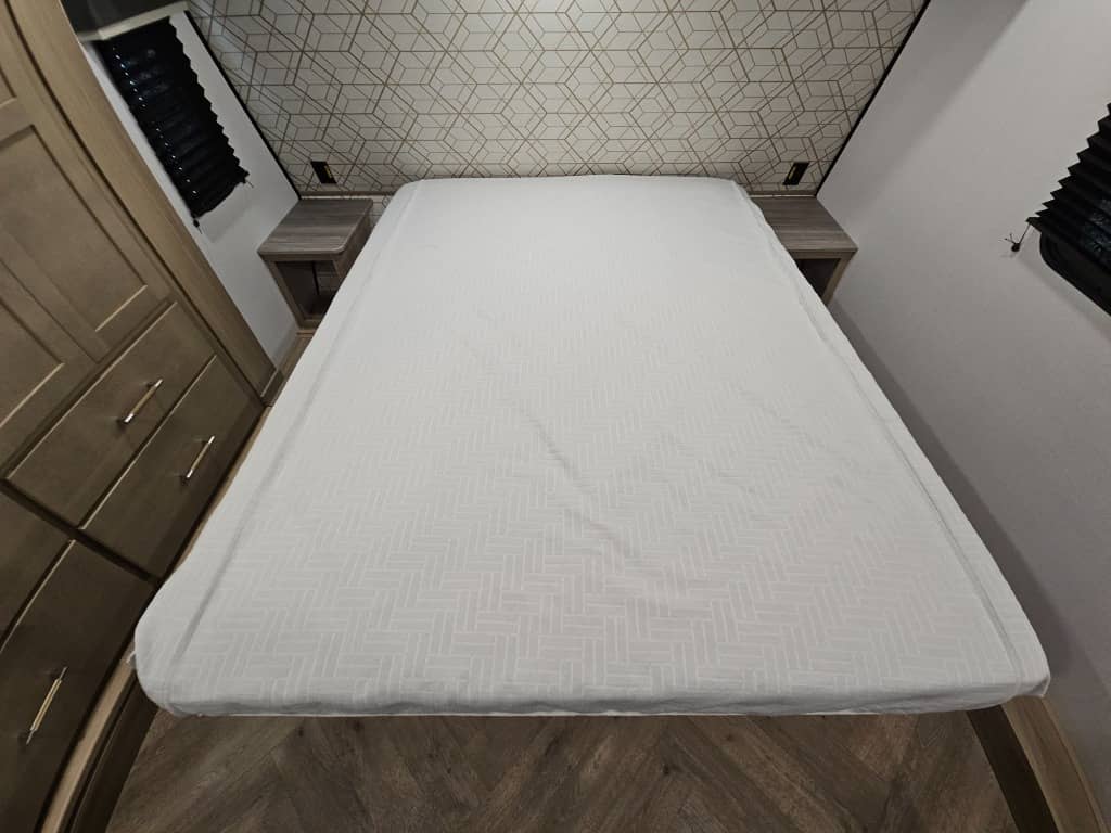 2025 Keystone RV 2025 Keystone RV Raptor Carbon Series - thumbnail 40