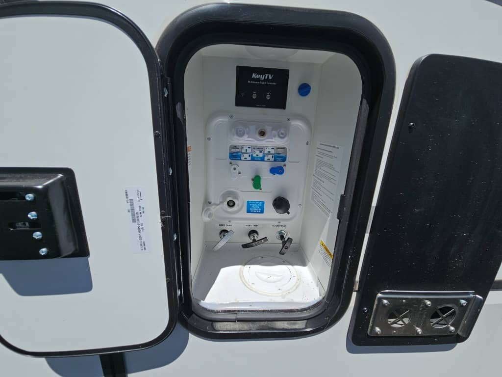 2025 Keystone RV 2025 Keystone RV Raptor Carbon Series - thumbnail 59