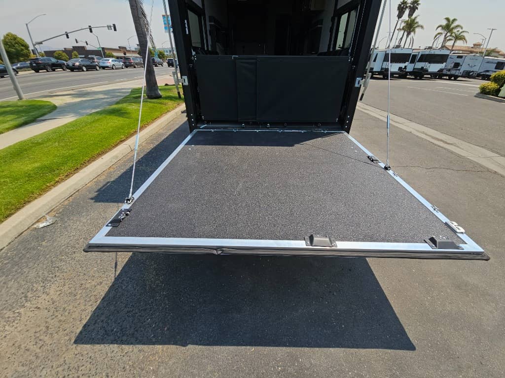 2025 Keystone RV 2025 Keystone RV Raptor Carbon Series - thumbnail 24