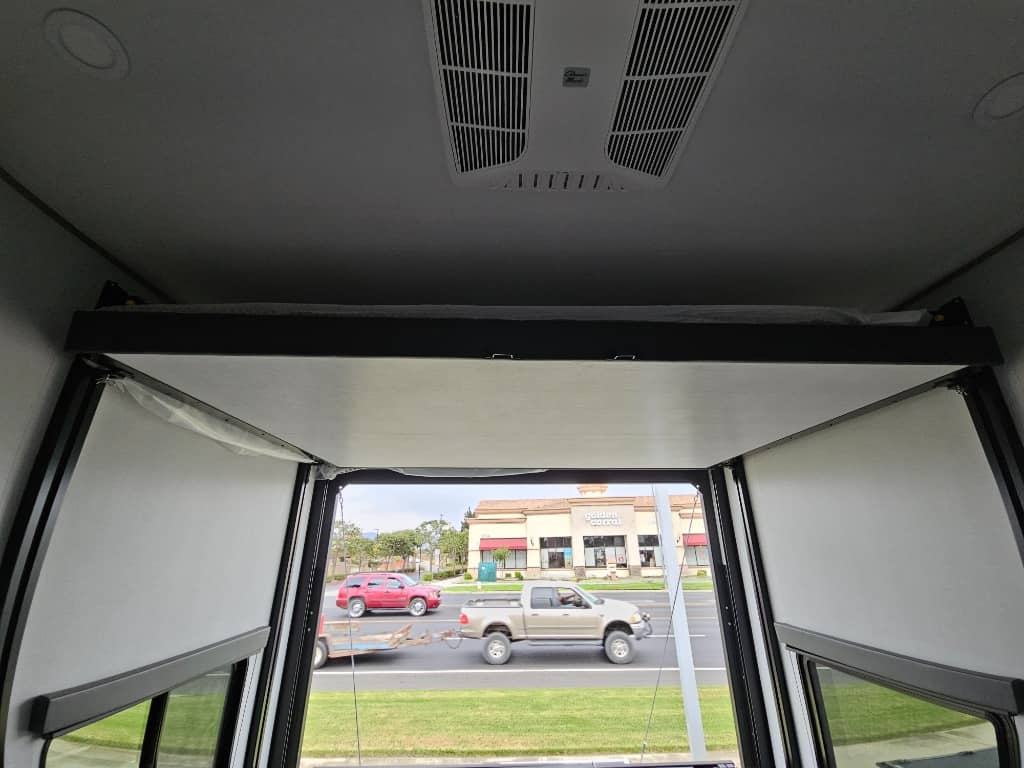 2025 Keystone RV 2025 Keystone RV Raptor Carbon Series - thumbnail 38