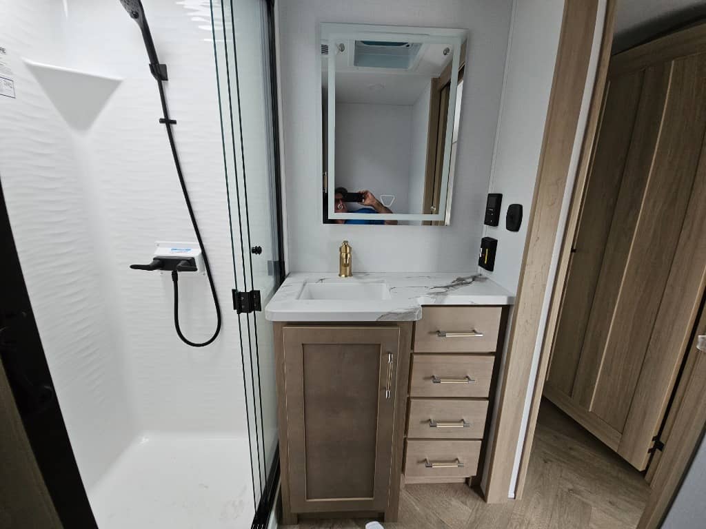 2025 Keystone RV 2025 Keystone RV Raptor Carbon Series - thumbnail 45