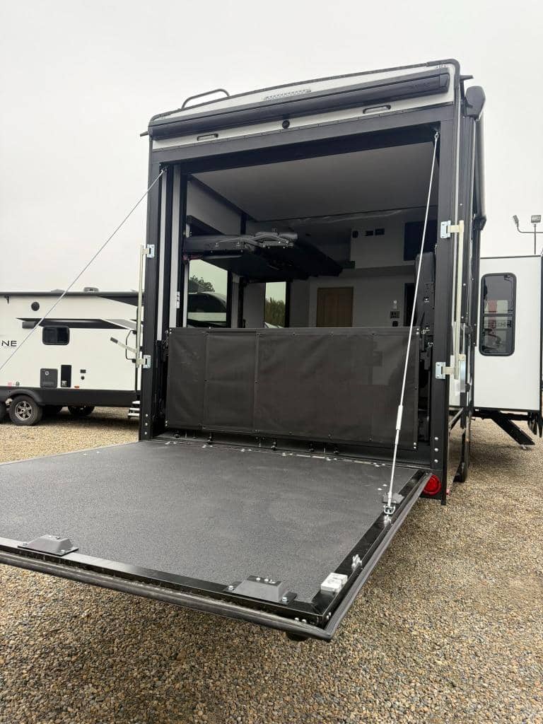 2026 Keystone RV 2026 Keystone RV Raptor Carbon Series - thumbnail 7