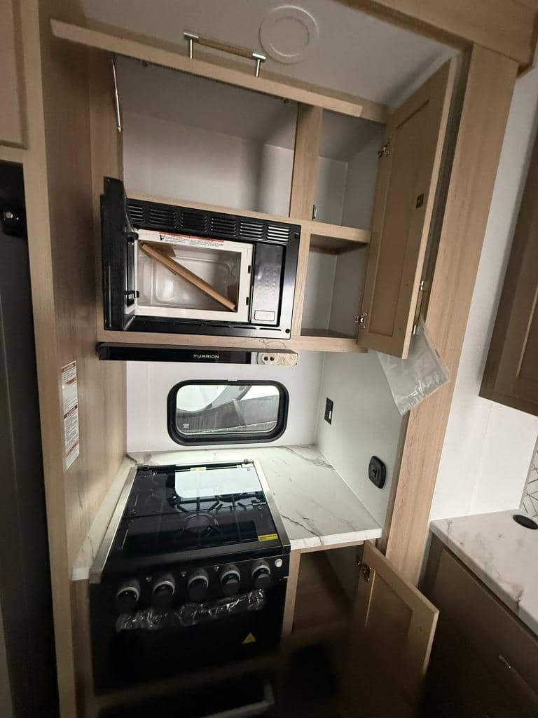 2026 Keystone RV 2026 Keystone RV Raptor Carbon Series - thumbnail 12