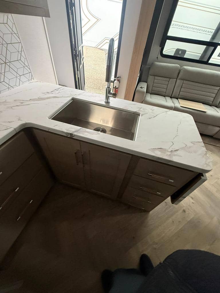 2026 Keystone RV 2026 Keystone RV Raptor Carbon Series - thumbnail 17