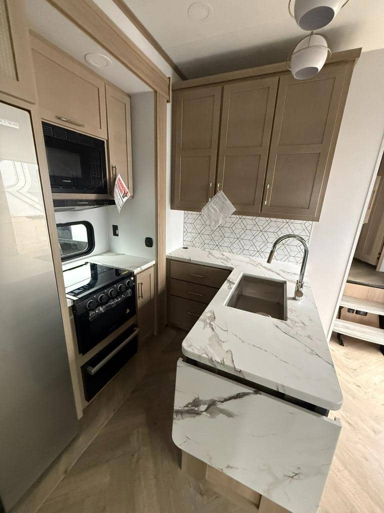 2026 Keystone RV 2026 Keystone RV Raptor Carbon Series - thumbnail 23