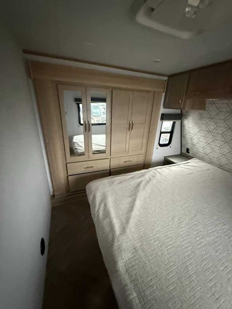 2026 Keystone RV 2026 Keystone RV Raptor Carbon Series - thumbnail 28