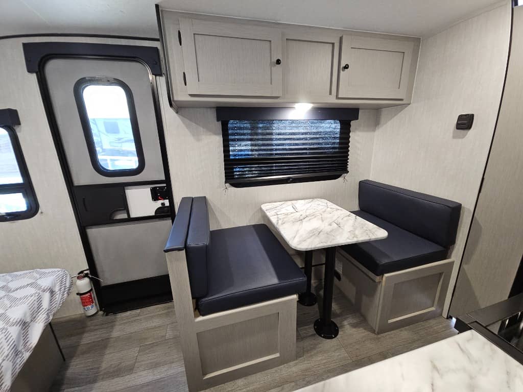 2025 Coachmen 2025 Coachmen Remote - thumbnail 13