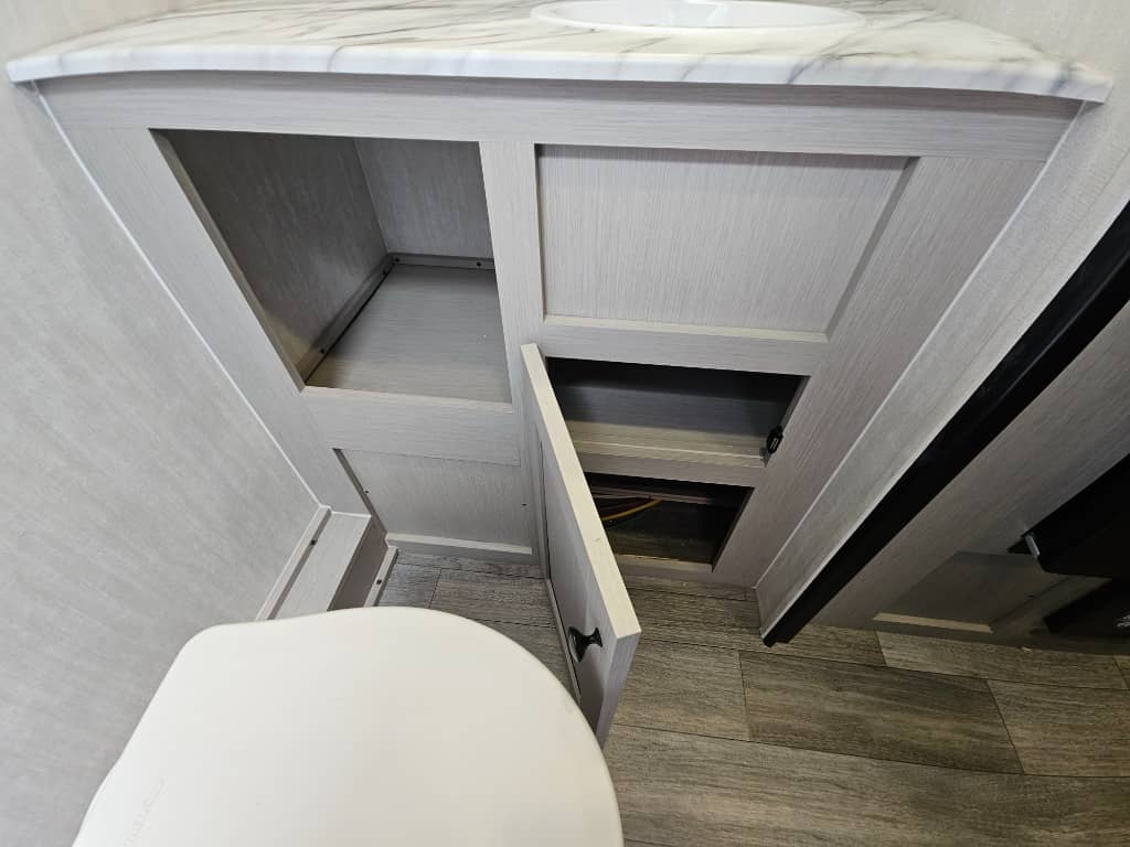 2025 Coachmen 2025 Coachmen Remote - thumbnail 28