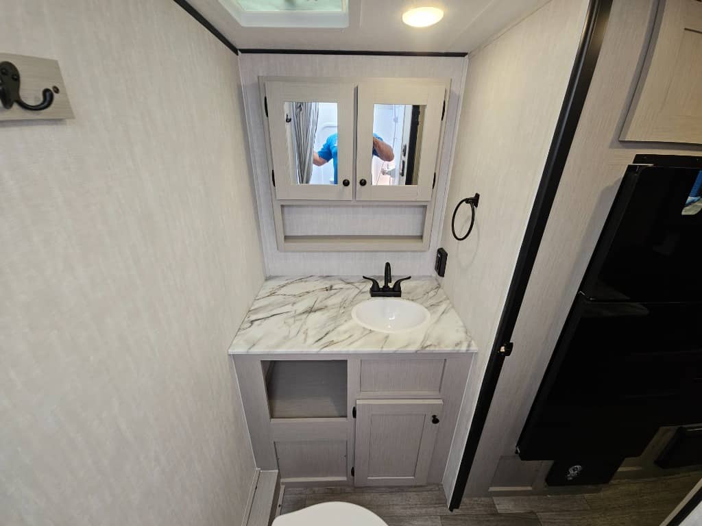 2025 Coachmen 2025 Coachmen Remote - thumbnail 29