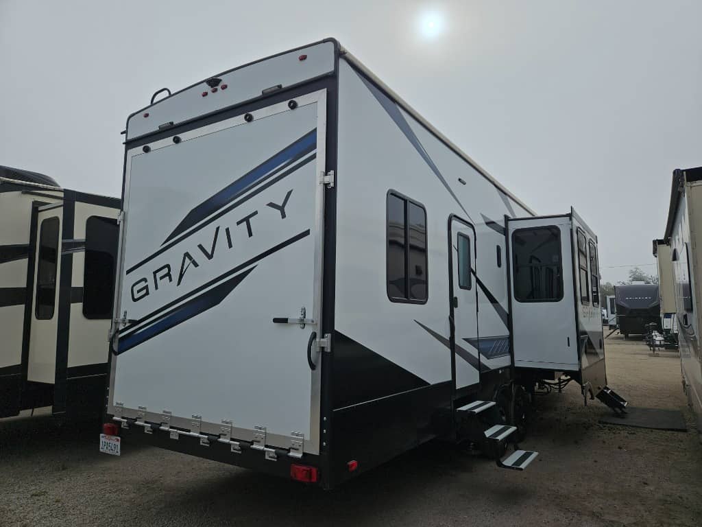 2021 Heartland RV 2021 Heartland RV Gravity - thumbnail 2