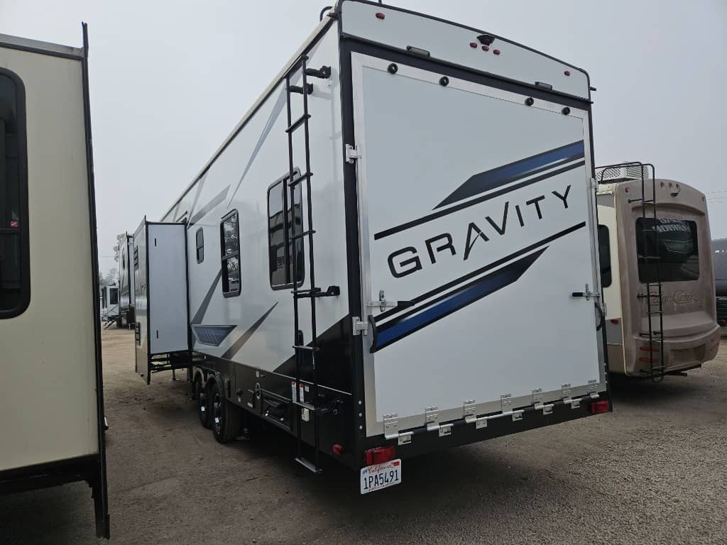 2021 Heartland RV 2021 Heartland RV Gravity - thumbnail 4