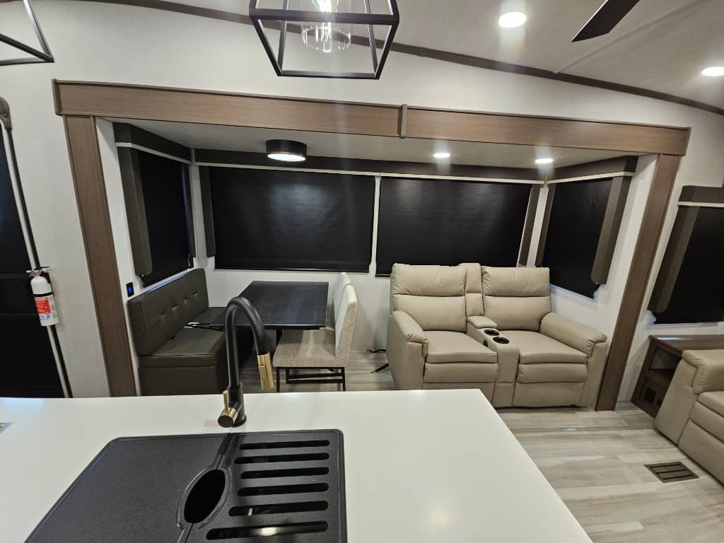 2026 Keystone RV 2026 Keystone RV Cougar - thumbnail 10