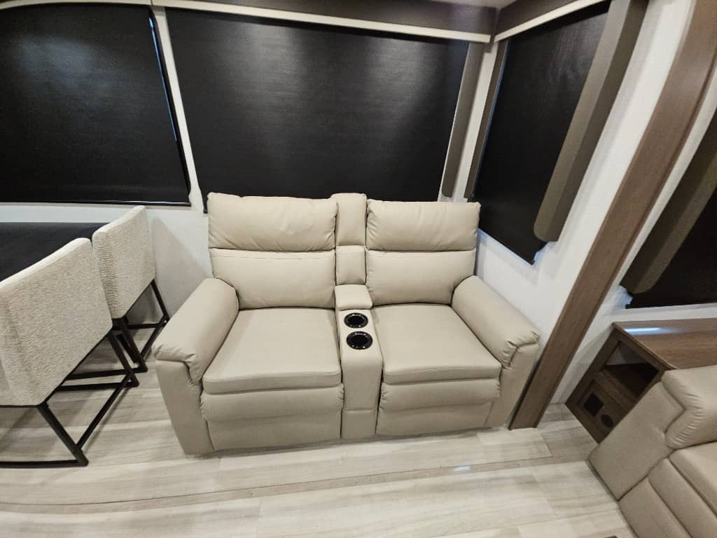 2026 Keystone RV 2026 Keystone RV Cougar - thumbnail 14