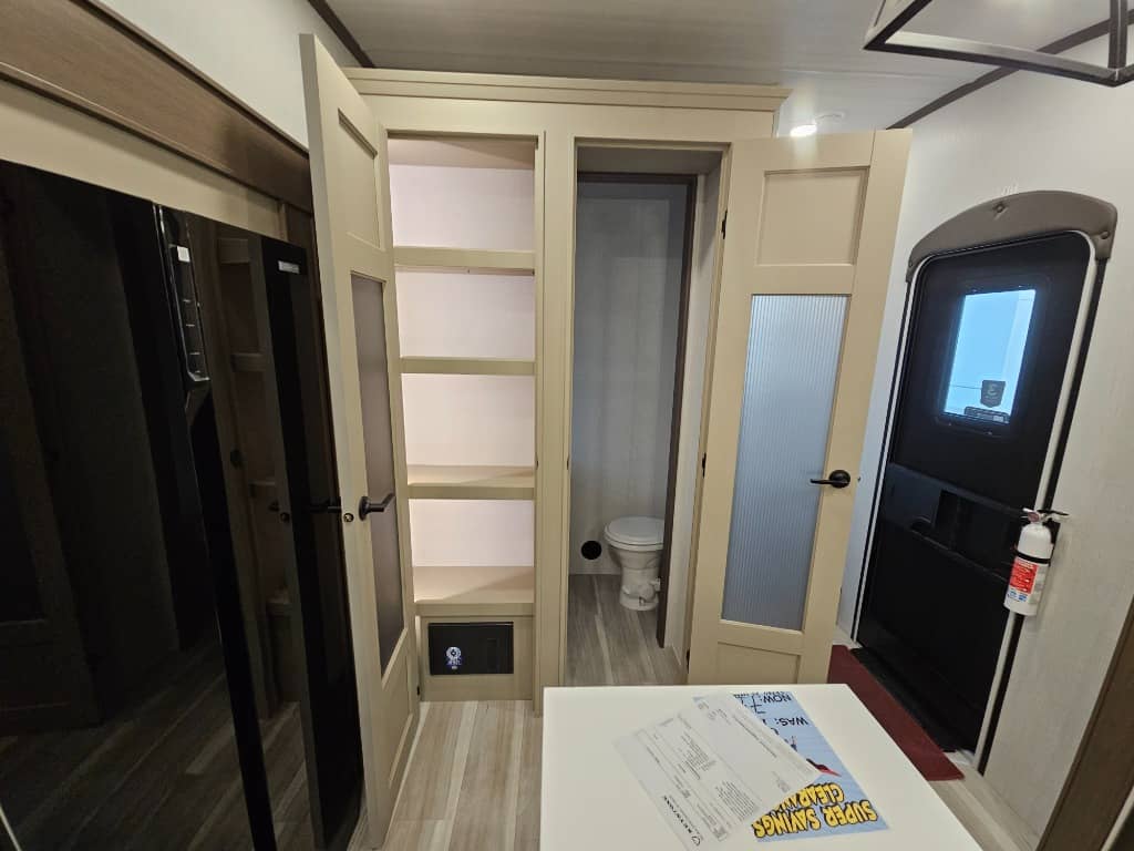 2026 Keystone RV 2026 Keystone RV Cougar - thumbnail 34