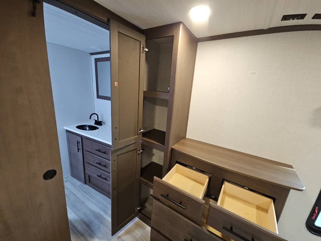 2026 Keystone RV 2026 Keystone RV Cougar - thumbnail 44