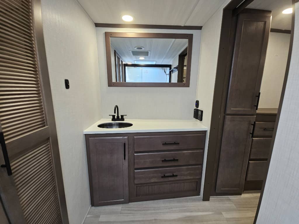 2026 Keystone RV 2026 Keystone RV Cougar - thumbnail 50