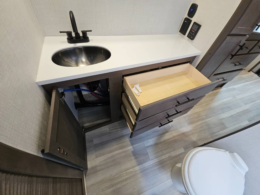 2026 Keystone RV 2026 Keystone RV Cougar - thumbnail 52