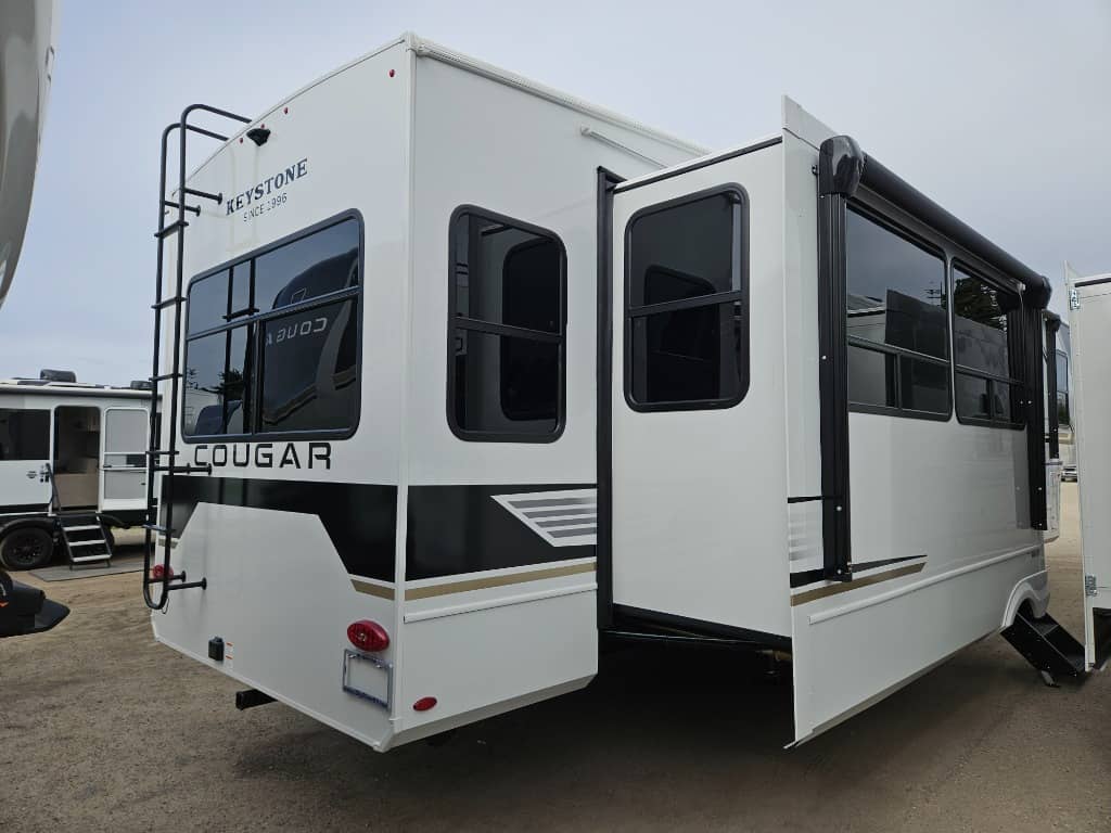 2026 Keystone RV 2026 Keystone RV Cougar - thumbnail 3