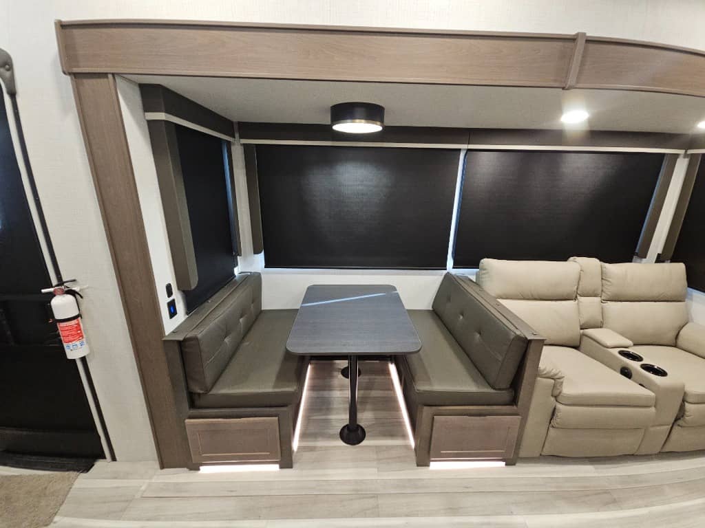 2026 Keystone RV 2026 Keystone RV Cougar - thumbnail 11